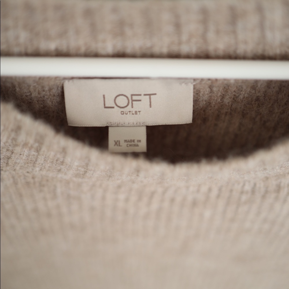 Loft Cream Sweater - Picture 4 of 4